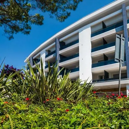 Condominio Giardino * 比比翁